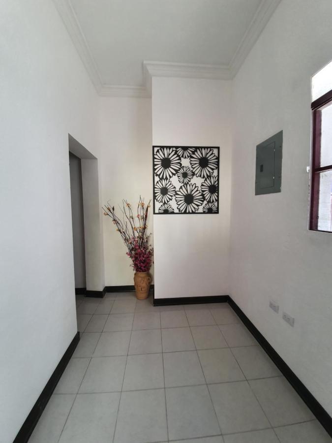 Amina Inn Flores Exterior foto